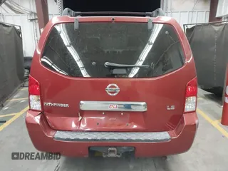2005 Nissan Pathfinder SE z VIN 5N1AR18W35C725943, wystawiony jako IAAI lot #42119299 z przebiegiem 189 059 mil mil oraz . Historia ofert i sprzedaży dostępna na DreamBid. Obrazek 16.