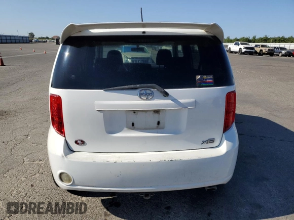 2008 Scion xB z VIN JTLKE50E881029694, wystawiony jako Copart lot #61237275 z przebiegiem 223 109 mil mil oraz Czysty tytuł • Clean title. Historia ofert i sprzedaży dostępna na DreamBid. Obrazek 6.