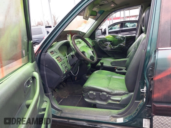 2000 Honda CR-V LX with VIN JHLRD1743YS009854, listed as a IAAI auction lot 41488972 with 139,652 mi miles. Bid and sale history available at carsss.com. Image 5.