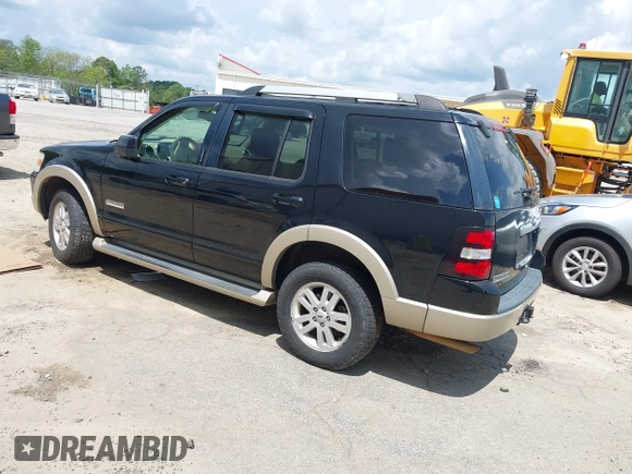 2006 Ford Explorer Eddie Bauer z VIN 1FMEU74E66UB42956, wystawiony jako IAAI lot #42143435 z przebiegiem 249 000 mil mil oraz . Historia ofert i sprzedaży dostępna na DreamBid. Obrazek 3.