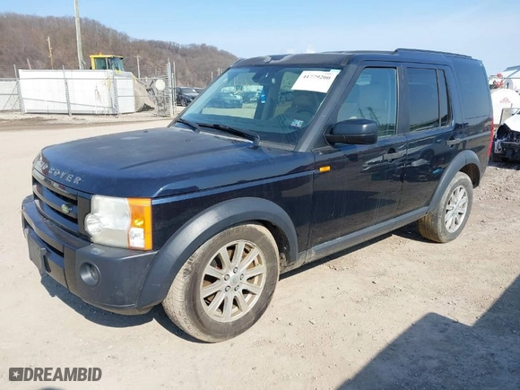 2008 Land Rover LR3 SE with VIN SALAE25418A442510, listed as a IAAI auction lot 41779200 with NaN miles. Bid and sale history available at carsss.com. Image 2.