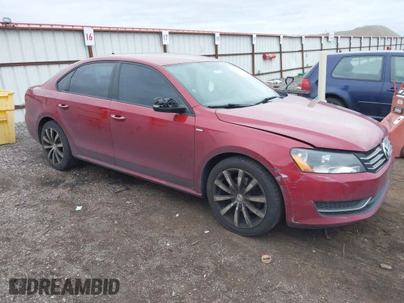 2015 Volkswagen Passat Limited Edition Edition z VIN 1VWAT7A37FC040495, wystawiony jako IAAI lot #42228267 z przebiegiem 203 105 mil mil oraz . Historia ofert i sprzedaży dostępna na DreamBid. Obrazek 1.