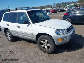 1998 Toyota RAV4 with VIN JT3GP10V9W7038486, listed as a IAAI auction lot 41778465 with 157,143 mi miles. Bid and sale history available at carsss.com. Image 1.