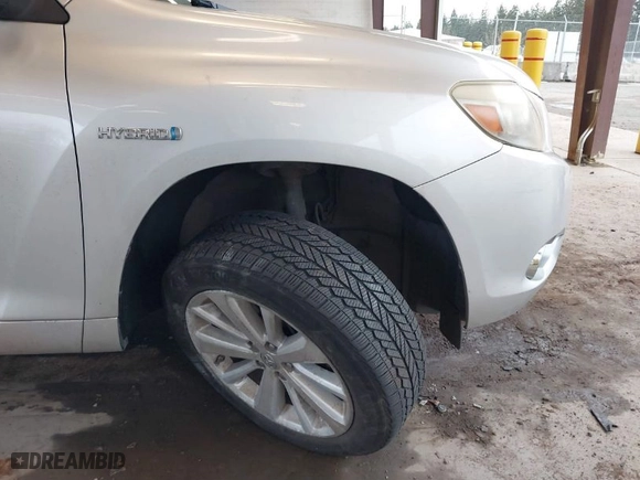 2009 Toyota Highlander Hybrid Limited with VIN JTEEW44A392030847, listed as a IAAI auction lot 41611306 with 137,874 mi miles. Bid and sale history available at carsss.com. Image 6.