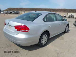 2013 Volkswagen Passat Wolfsburg Edition with VIN 1VWAP7A36DC000975, listed as a IAAI auction lot 42432637 with 109,431 mi miles and . Bid and sale history available at DreamBid. Image 4.
