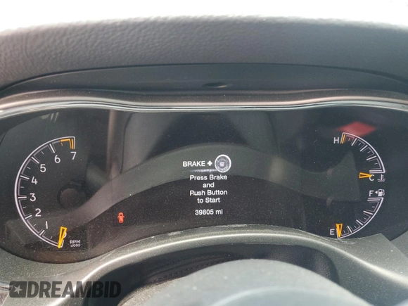 2020 Jeep Grand Cherokee Laredo E z VIN 1C4RJFAG7LC207815, wystawiony jako Copart lot #59510675 z przebiegiem 39 805 mil mil oraz Nie do naprawy • Non repairable. Historia ofert i sprzedaży dostępna na DreamBid. Obrazek 9.