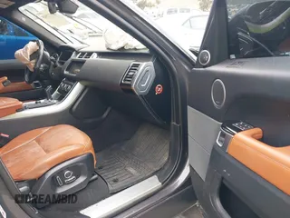 2017 Land Rover Range Rover Sport z VIN SALWR2FE3HA128925, wystawiony jako IAAI lot #42172945 z przebiegiem 82 022 mil mil oraz . Historia ofert i sprzedaży dostępna na DreamBid. Obrazek 5.