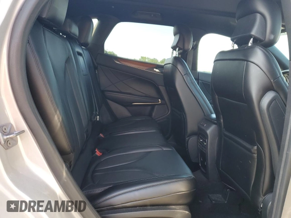 2019 Lincoln MKC Select с VIN 5LMCJ2D98KUL15132, выставлен на аукционе Copart как лот 61748785 с пробегом 48 603 миль миль и Списание • Salvage title. История ставок и продаж доступна на DreamBid. Изображение 11.