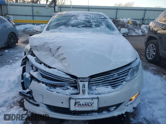 2014 Lincoln MKZ with VIN 3LN6L2GK7ER830501, listed as a Copart auction lot 41622465 with 106,063 mi miles and Salvage title. Bid and sale history available at DreamBid. Image 5.