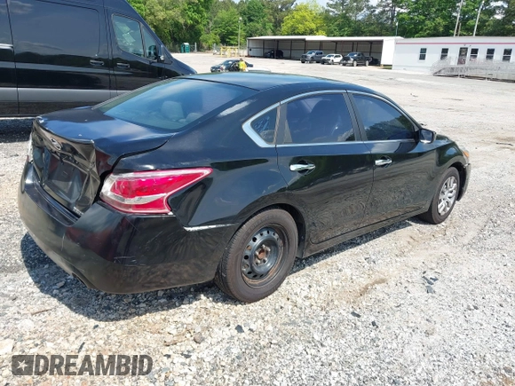 2015 Nissan Altima SV z VIN 1N4AL3AP0FC126932, wystawiony jako IAAI lot #42232948 z przebiegiem 233 771 mil mil oraz . Historia ofert i sprzedaży dostępna na DreamBid. Obrazek 4.