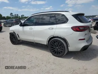 2022 BMW X5 M50i with VIN 5UXJU4C01N9L37046, listed as a Copart auction lot 53084515 with 37,256 mi miles and Salvage Title. Bid and sale history available at carsss.com. Image 2.