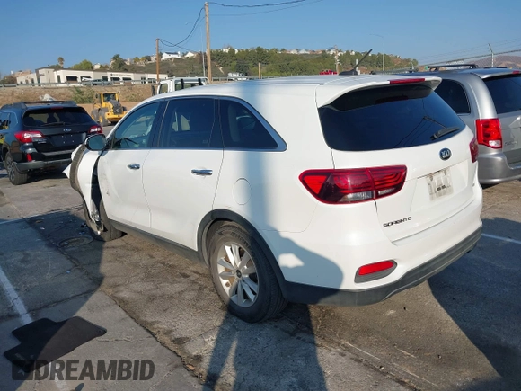 2019 Kia Sorento S V6 with VIN 5XYPG4A52KG558439, listed as a IAAI auction lot 41462127 with 73,552 mi miles. Bid and sale history available at carsss.com. Image 3.