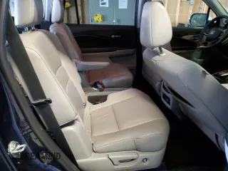 2020 Honda Pilot Touring 7-Passenger z VIN 5FNYF6H67LB031880, wystawiony jako Copart lot #46083925 z przebiegiem 59 729 mil mil oraz Szkoda całkowita • Salvage title. Historia ofert i sprzedaży dostępna na DreamBid. Obrazek 11.