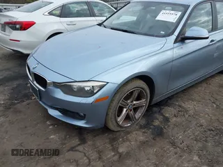 2015 BMW 3 Series 328i xDrive with VIN WBA3B5C56FF961927, listed as a IAAI auction lot 41555578 with 118,730 mi miles and . Bid and sale history available at DreamBid. Image 6.