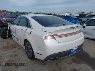 2017 Lincoln MKZ Select with VIN 3LN6L5C96HR614633, listed as a IAAI auction lot 37740570 with 82,970 mi miles. Bid and sale history available at carsss.com. Image 3.