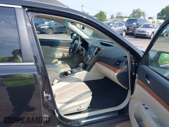 2013 Subaru Outback Limited с VIN 4S4BRBLC2D3225472, выставлен на аукционе IAAI как лот 42455053 с пробегом 200 487 миль миль и . История ставок и продаж доступна на DreamBid. Изображение 5.