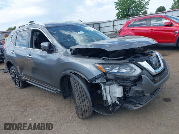 2017 Nissan Rogue SL z VIN JN8AT2MV9HW018040, wystawiony jako IAAI lot #42363401 z przebiegiem 76 020 mil mil oraz . Historia ofert i sprzedaży dostępna na DreamBid. Obrazek 1.