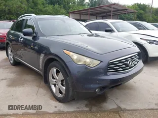 2009 Infiniti FX z VIN JNRAS18U29M101221, wystawiony jako IAAI lot #42445135 z przebiegiem 188 588 mil mil oraz . Historia ofert i sprzedaży dostępna na DreamBid. Obrazek 1.
