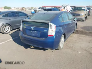 2010 Toyota Prius II with VIN JTDKN3DU6A0018271, listed as a IAAI auction lot 40429739 with 262,133 mi miles. Bid and sale history available at carsss.com. Image 4.