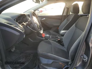 2013 Ford Focus SE z VIN 1FADP3F22DL233878, wystawiony jako Copart lot #52598475 z przebiegiem 131 539 mil mil oraz Szkoda całkowita • Salvage title. Historia ofert i sprzedaży dostępna na DreamBid. Obrazek 7.