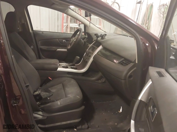 2011 Ford Edge SE with VIN 2FMDK3GC8BBA15727, listed as a IAAI auction lot 41687497 with 121,415 mi miles. Bid and sale history available at carsss.com. Image 5.