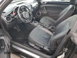 2012 Volkswagen Beetle 2.5L with VIN 3VWJX7AT1CM640492, listed as a Copart auction lot 82370824 with 152,487 mi miles and Non Repairable. Bid and sale history available at carsss.com. Image 8.