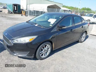 2015 Ford Focus SE with VIN 1FADP3F28FL204176, listed as a IAAI auction lot 42132656 with Not Provided miles. Bid and sale history available at carsss.com. Image 2.