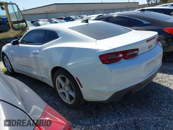 2019 Chevrolet Camaro 1LS with VIN 1G1FB1RX5K0130443, listed as a IAAI auction lot 41586492 with 122,538 mi miles and . Bid and sale history available at carsss.com. Image 3.