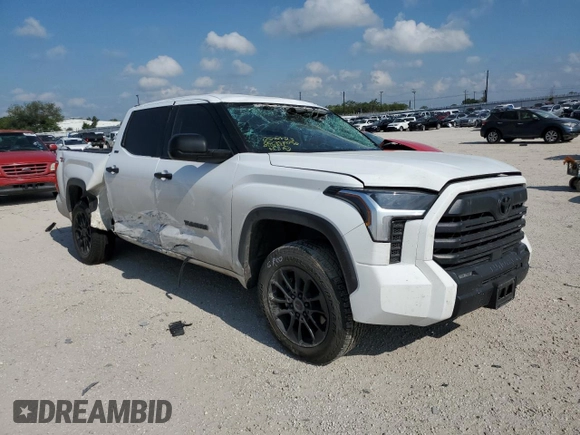 2022 Toyota Tundra 2WD SR5 with VIN 5TFLA5AB3NX011564, listed as a Copart auction lot 53831283 with 21,297 mi miles. Bid and sale history available at carsss.com. Image 4.