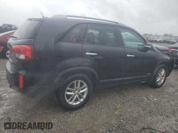 2015 Kia Sorento LX z VIN 5XYKTCA64FG636749, wystawiony jako Copart lot #54692105 z przebiegiem 141 739 mil mil oraz Szkoda całkowita • Salvage title. Historia ofert i sprzedaży dostępna na DreamBid. Obrazek 3.