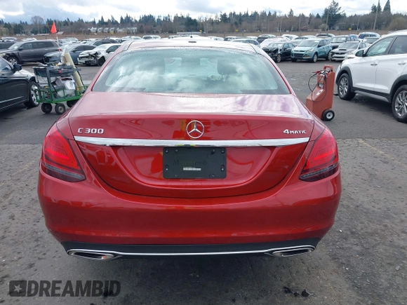 2021 Mercedes-Benz C 300 z VIN W1KWF8EB5MR622425, wystawiony jako IAAI lot #41664023 z przebiegiem 21 961 mil mil oraz . Historia ofert i sprzedaży dostępna na DreamBid. Obrazek 17.