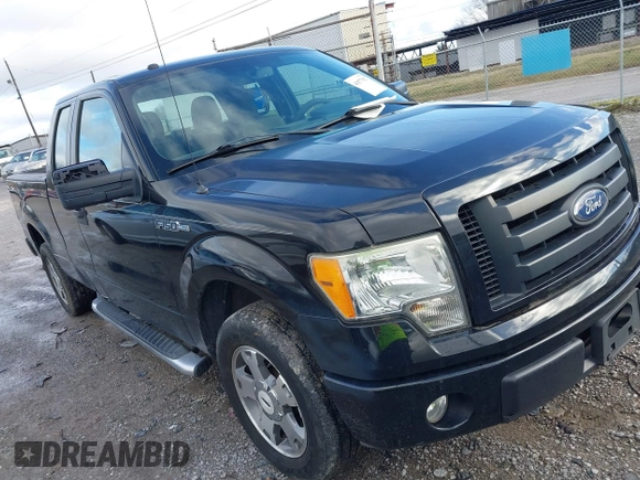 2010 Ford F-150 XL with VIN 1FTEX1CW2AFD49537, listed as a IAAI auction lot 41577517 with 242,153 mi miles. Bid and sale history available at carsss.com. Image 1.