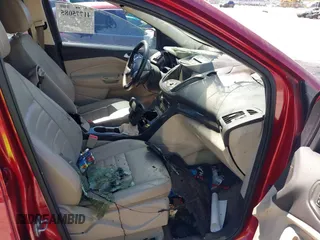 2014 Ford Escape Titanium with VIN 1FMCU0JXXEUD22430, listed as a IAAI auction lot 41775085 with 1 mi miles. Bid and sale history available at carsss.com. Image 5.