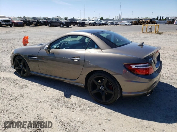 2013 Mercedes-Benz SLK 350 с VIN WDDPK5HA8DF055047, выставлен на аукционе Copart как лот 71205934 с пробегом 69 064 миль миль и Чистый • Clean title. История ставок и продаж доступна на DreamBid. Изображение 2.