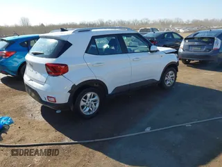2020 Hyundai Venue SEL with VIN KMHRC8A32LU035900, listed as a IAAI auction lot 41862098 with 108,849 mi miles. Bid and sale history available at carsss.com. Image 4.