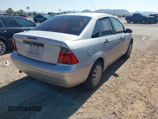 2007 Ford Focus S with VIN 1FAHP34N37W289507, listed as a IAAI auction lot 42632851 with 159,806 mi miles and . Bid and sale history available at DreamBid. Image 4.
