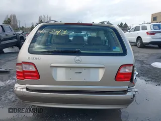 2001 Mercedes-Benz E-Class with VIN WDBJH65J41B349359, listed as a IAAI auction lot 41532318 with 96,375 mi miles. Bid and sale history available at carsss.com. Image 16.