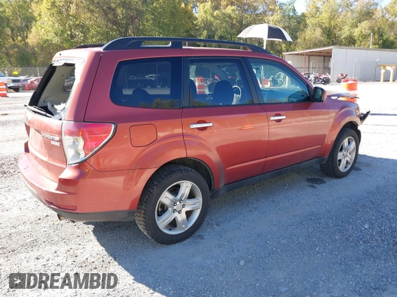 2010 Subaru Forester 2.5X Premium with VIN JF2SH6CCXAH801405, listed as a IAAI auction lot 40491255 with 176,582 mi miles. Bid and sale history available at carsss.com. Image 4.
