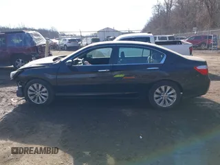 2014 Honda Accord EX-L with VIN 1HGCR2F81EA217717, listed as a IAAI auction lot 41660980 with 138,163 mi miles and . Bid and sale history available at carsss.com. Image 14.