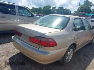 2000 Honda Accord EX с VIN 1HGCG1657YA004278, выставлен на аукционе IAAI как лот 42240210 с пробегом 484 941 миль миль и . История ставок и продаж доступна на DreamBid. Изображение 4.