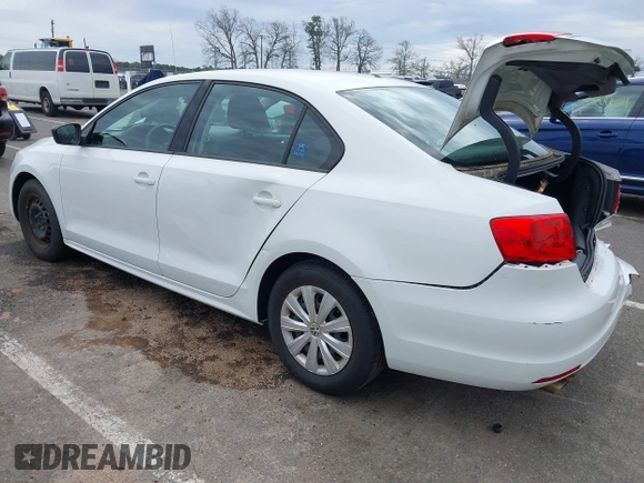2014 Volkswagen Jetta Sedan S with VIN 3VW2K7AJ5EM329328, listed as a IAAI auction lot 41995084 with 72,409 mi miles. Bid and sale history available at carsss.com. Image 3.