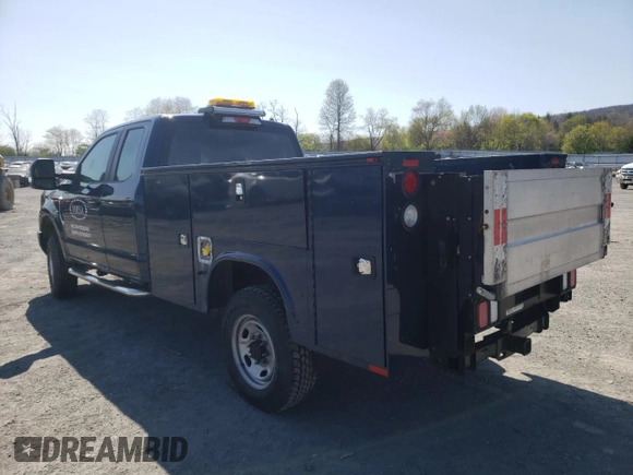 2018 Ford F-250 XL with VIN 1FD7X2B60JEB23062, listed as a Copart auction lot 43446402 with Not provided miles and Salvage title. Bid and sale history available at DreamBid. Image 3.