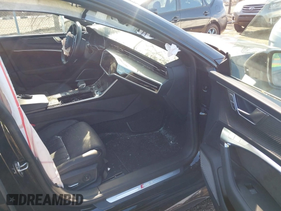 2021 Audi RS 7 z VIN WUAPCBF23MN903930, wystawiony jako IAAI lot #41669778 z przebiegiem 13 175 mil mil oraz . Historia ofert i sprzedaży dostępna na DreamBid. Obrazek 5.