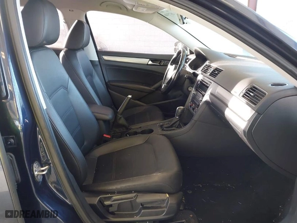 2015 Volkswagen Passat 1.8T S with VIN 1VWAT7A31FC050357, listed as a IAAI auction lot 41487346 with 171,205 mi miles. Bid and sale history available at carsss.com. Image 5.