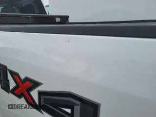 2019 Ford F-250 XL with VIN 1FT7W2B60KEE53020, listed as a IAAI auction lot 42726952 with 175,263 mi miles and . Bid and sale history available at DreamBid. Image 4.