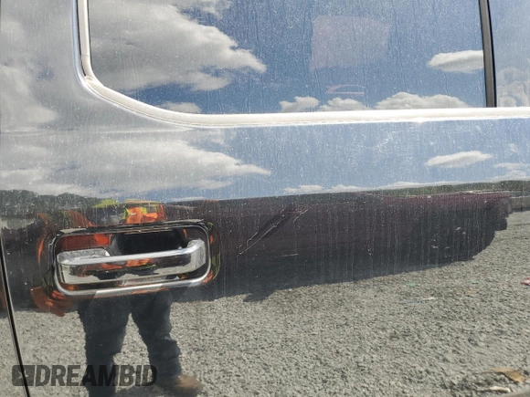 2018 Ford F-350 XL z VIN 1FT8W3DT3JEC18834, wystawiony jako Copart lot #64608555 z przebiegiem Nie podano mil oraz Czysty tytuł • Clean title. Historia ofert i sprzedaży dostępna na DreamBid. Obrazek 10.