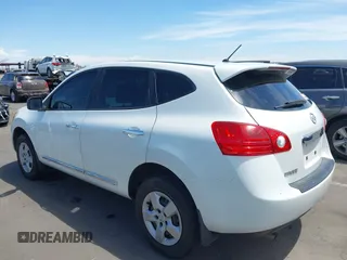 2011 Nissan Rogue SV with VIN JN8AS5MT1BW190511, listed as a IAAI auction lot 42152445 with 153,986 mi miles. Bid and sale history available at carsss.com. Image 3.