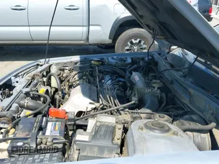 1988 Toyota Camry LE z VIN JT2SV22EXJ3305934, wystawiony jako IAAI lot #42737343 z przebiegiem 256 096 mil mil oraz . Historia ofert i sprzedaży dostępna na DreamBid. Obrazek 12.