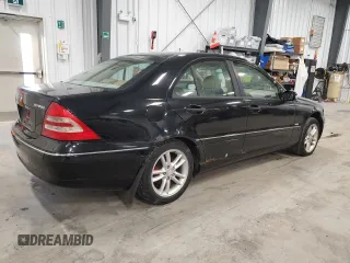 2002 Mercedes-Benz C 230/260/280/320 with VIN WDBRF61J42F268306, listed as a Copart auction lot 87206814 with 176,181 mi miles and Clean Title. Bid and sale history available at DreamBid. Image 3.