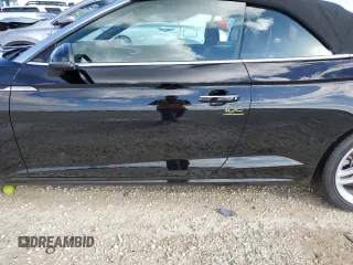 2019 Audi A5 Cabriolet Premium z VIN WAUWNGF56KN010302, wystawiony jako Copart lot #65011662 z przebiegiem Nie podano mil oraz . Historia ofert i sprzedaży dostępna na DreamBid. Obrazek 12.